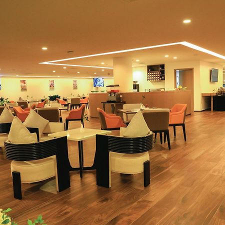 Skylight In-Terminal Hotel Адис Абеба Екстериор снимка