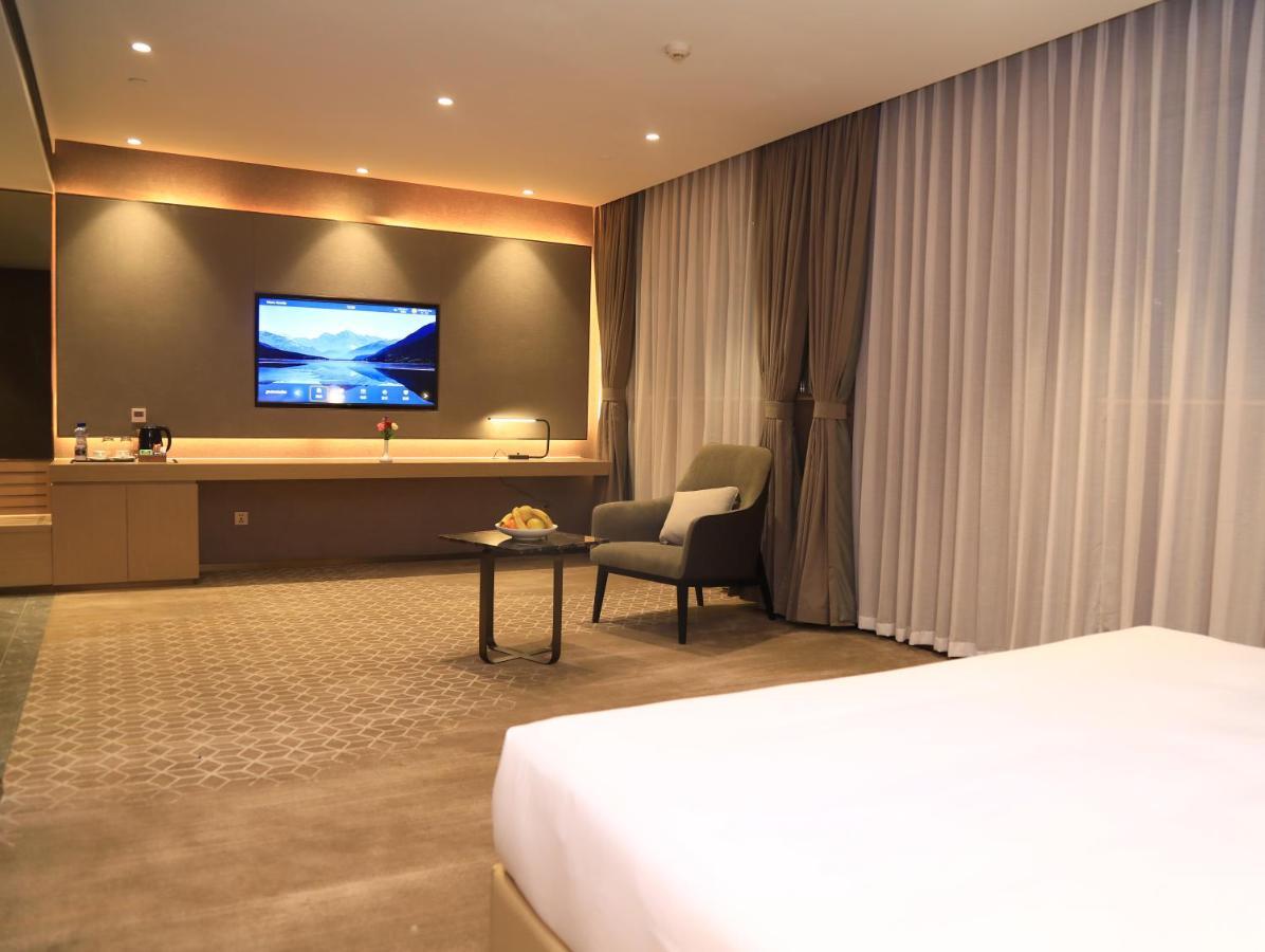 Skylight In-Terminal Hotel Адис Абеба Екстериор снимка